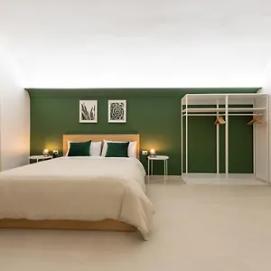 https://napoli-maison.hotels-amalfi.com