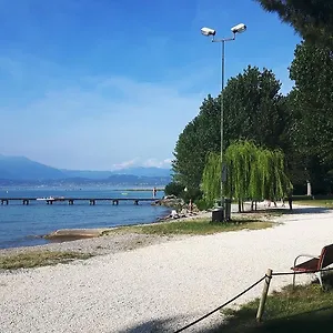 https://casa-patrizia-sirmione.it-lombardy.com