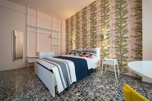 Boutique rooms carbonazzi 17 Affittacamere Cagliari